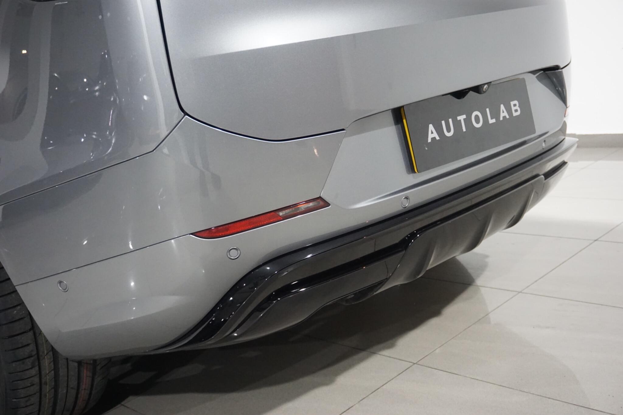 Land Rover Range Rover Sport 3.0 D300 MHEV Dynamic SE SUV 5dr Diesel Auto 4WD Euro 6 (s/s) (300 ps)